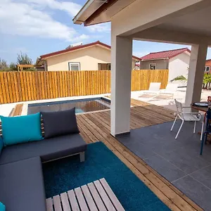Kas Honkie Tonkie Villa